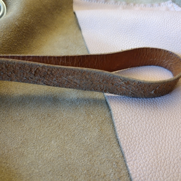 Leather Salmon Pink Purse - Tote handbag with metal hardware - Picture 12 of 14